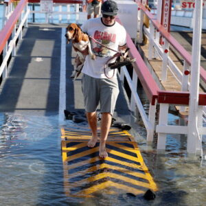 Les inondations causées par El Niño s’abattent sur Newport Beach. « Dame Nature vient percevoir des impôts »