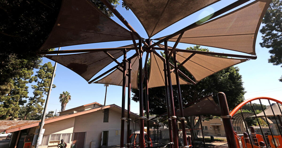 Les voiles d'ombrage et les tentes escamotables peuvent-elles soulager Los Angeles en cas de canicule torride ?