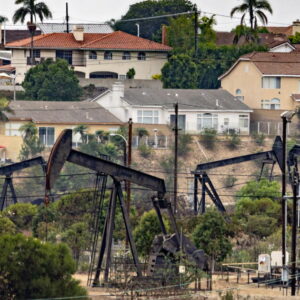 Los Angeles approuve l'interdiction de la production pétrolière après des années de lutte