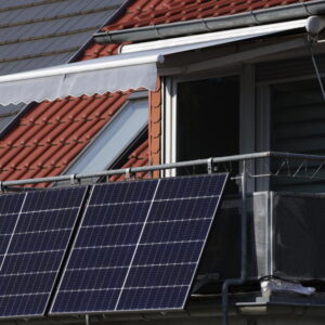 Vous voulez du solaire mais vous ne possédez pas de toit ? La Californie vient de légaliser les panneaux enfichables, aucune autorisation requise